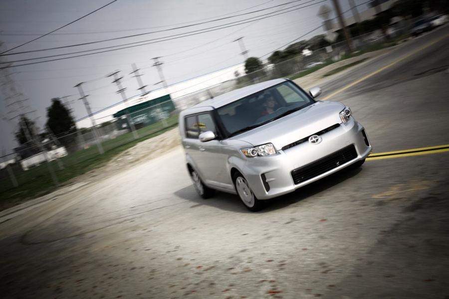  Scion xB 2011 года  (фото 13 из 58)